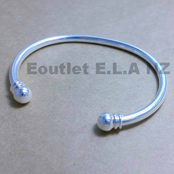 CLASSIC STYLE PLAIN SILVER CUFF BANGLE